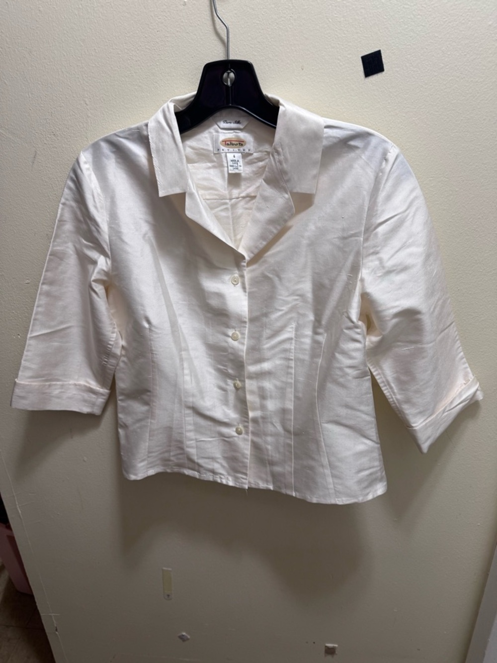 Talbots Cream Silk Collared Button Blouse size 4p